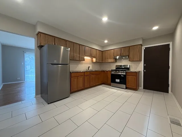 Building Photo - 5849 S Francisco Ave #1D