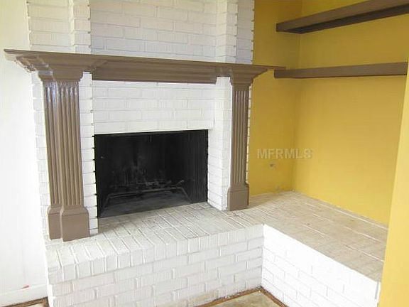 4th image of 4004 Golfside Dr #24