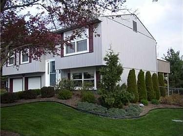 2nd image of 105 Wayne Dr