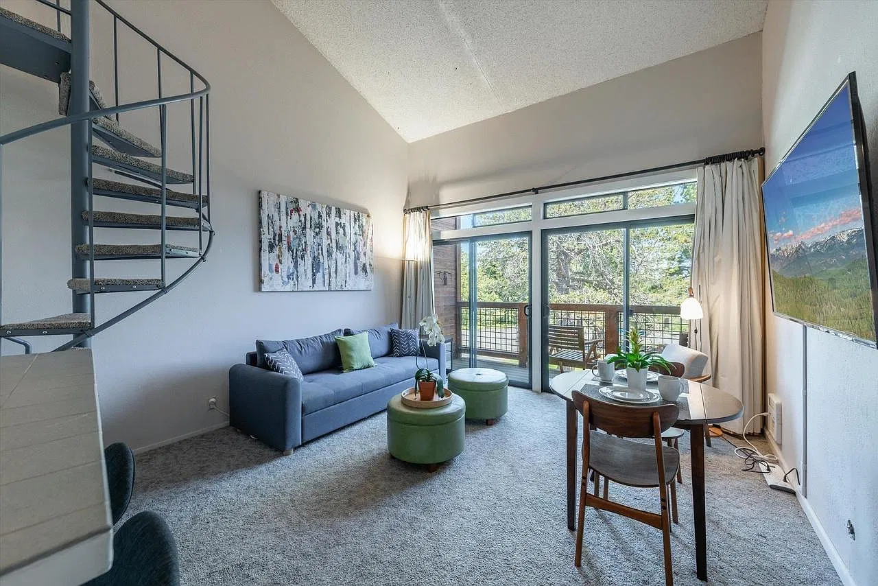 11589 Snowpeak Way — Photo 4