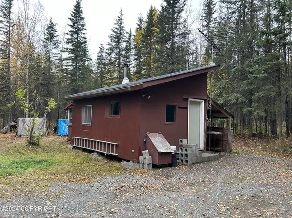 34785 Forest Ln, Soldotna, AK 99669