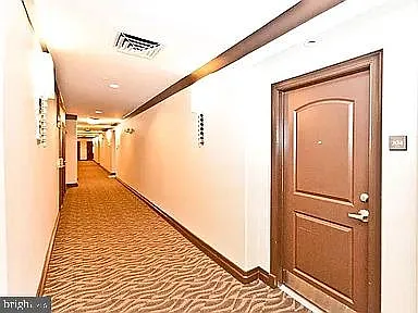 2 bed, 2.0 bath, 1698 sqft, $2,600 — Photo 3