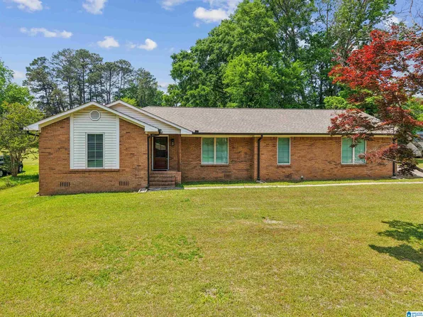 2612 Vann Dr, Gardendale, AL 35071