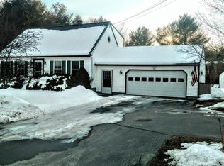 46 McArdle St, Manchester, ME 04351