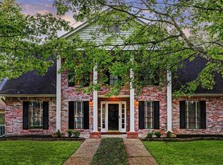 1806 Hunt Dr, Friendswood, TX 77546