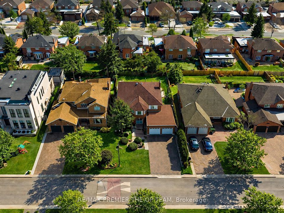 2nd image of 55 5th Ave