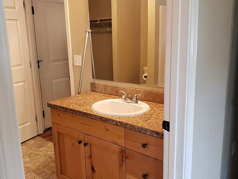 6787 W Irving St — Photo 10