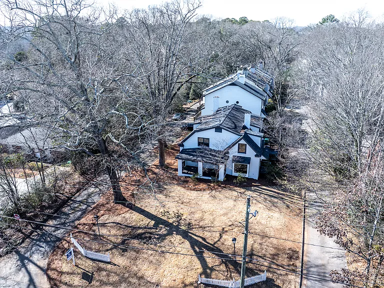 2413 Charleston Oaks Ln — Photo 29