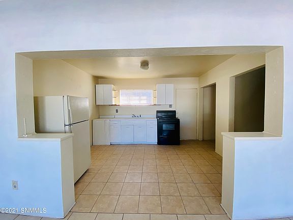 3rd image of 1406 S Espina St APT 3
