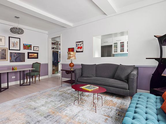 2nd image of 150 E 49th St APT 8-C