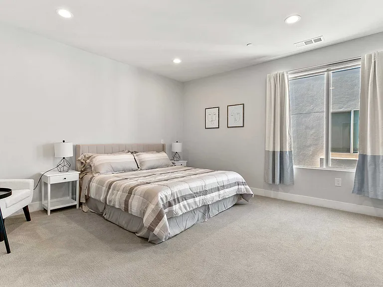 8417 Tweedy Ln — Photo 12