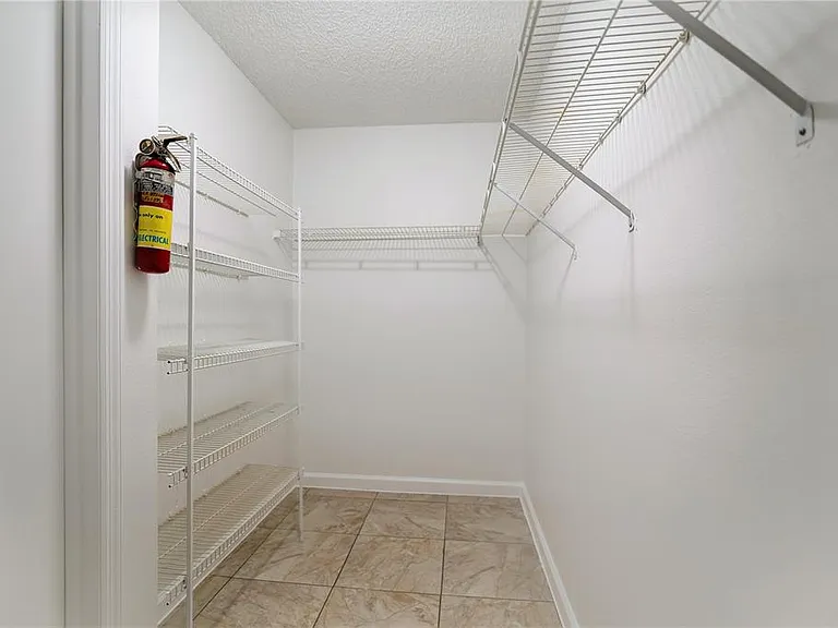 1538 Avleigh Cir — Photo 11