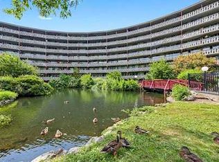 200 Swanton St APT L7, Winchester, MA 01890