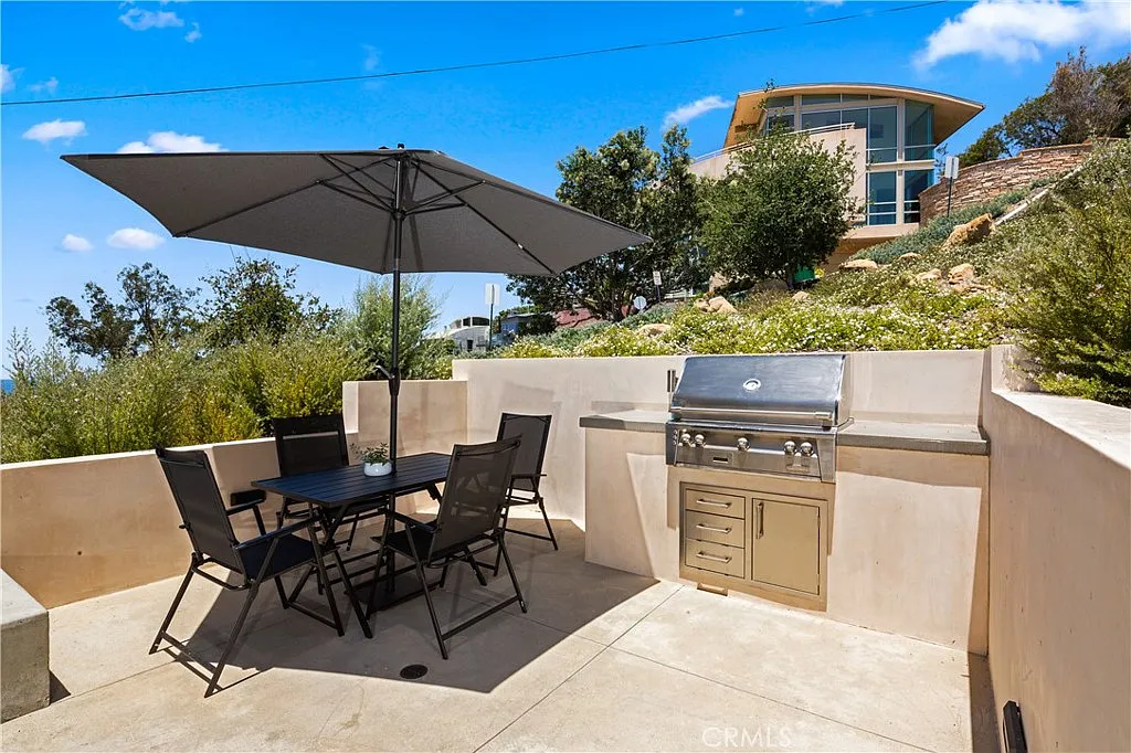 2 bed, 650 sqft, $6,500 — Photo 2