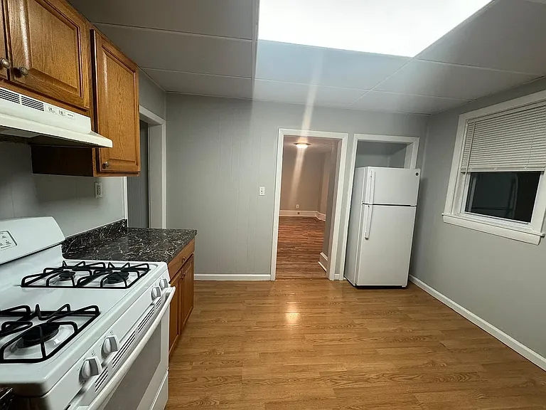 58 Union St #3 — Photo 8