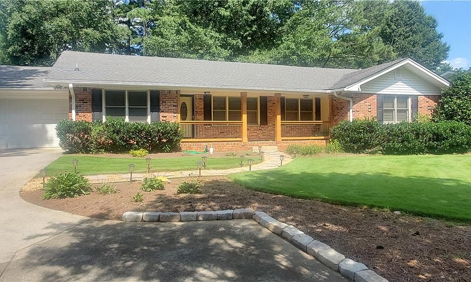 1st image of 652 Old Norcross Tucker Rd