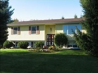 10 Old Grange Rd, Hopewell Junction, NY 12533