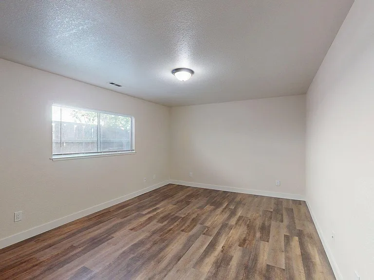 173 Wayside Dr — Photo 13