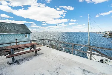 Sold by Century 21 Amiable Realty Group II Inc