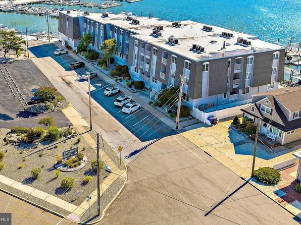 310 West Ave #3G, Beach Haven, NJ 08008