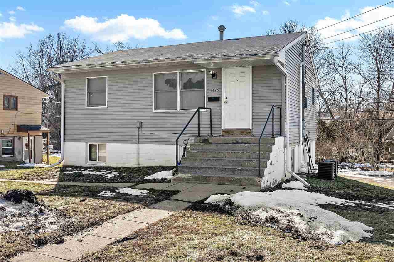 1623 Muscatine Ave A & B, Iowa City, IA 52240 Zillow