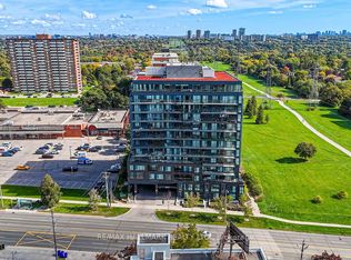 3237 Bayview Ave W #302, Toronto, ON M2K0G1