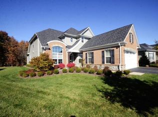 8 E Francesa Ct, Farmingdale, NJ 07727