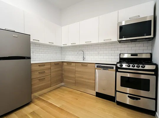 Rented by Nooklyn NYC LLC | media 69