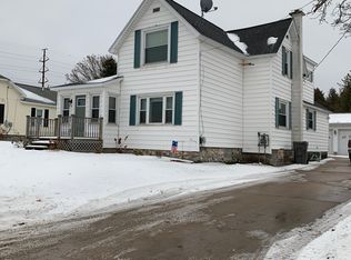 672 W Portage St, Saint Ignace, MI 49781