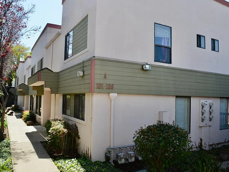 1239 E Foothill Blvd — Photo 3