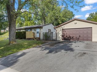 2820 S Union St, Des Moines, IA 50315