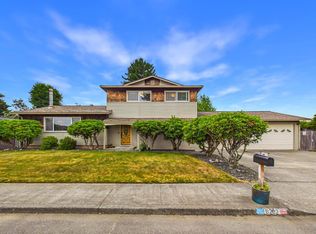 6262 Lee Ann Dr, Eureka, CA 95503