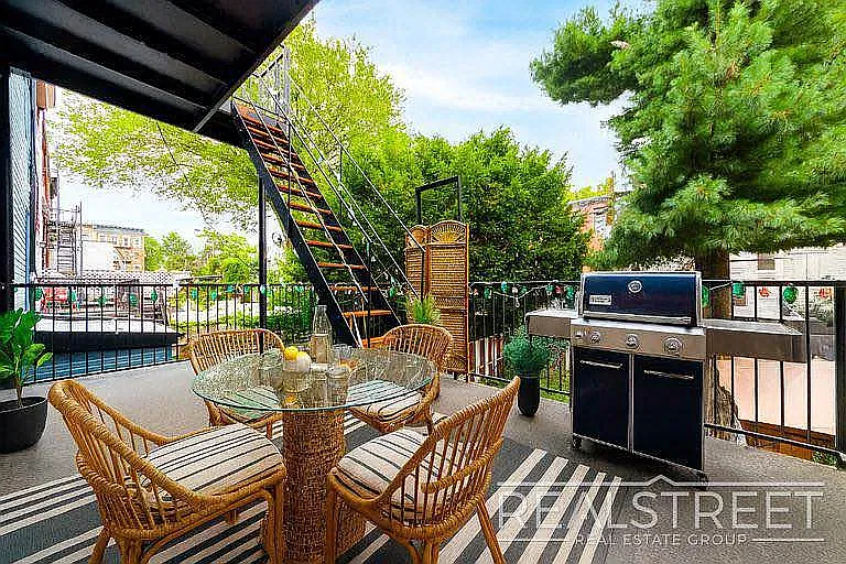 1276 Jefferson Ave #2