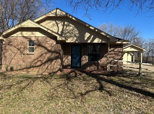 710 Cavalry St, Fort Gibson, OK 74434