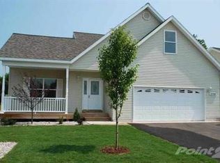 2705 Ruby St, Traverse City, MI 49684