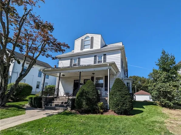 27 Hoyt Street, Danbury, CT 06810