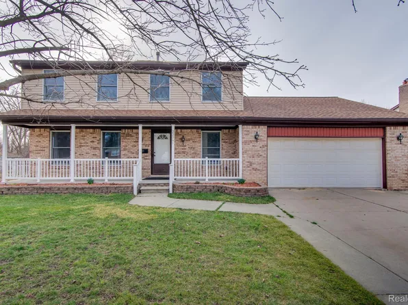 33041 Willow Ln, Fraser, MI 48026