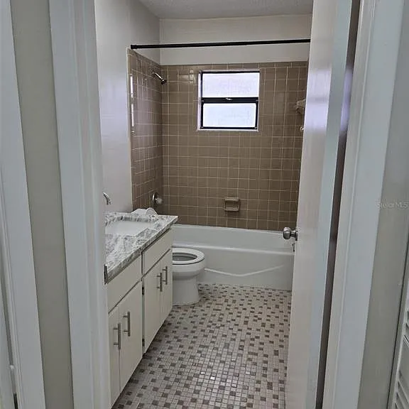 4608 Netherwood Dr — Photo 16