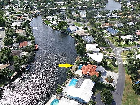 3rd image of 2106 Coral Shores Drive