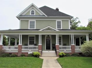 306 N Front St, Hertford, NC 27944