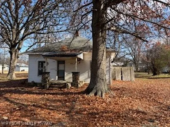 216 N Greenwood St, Charleston, AR 72933