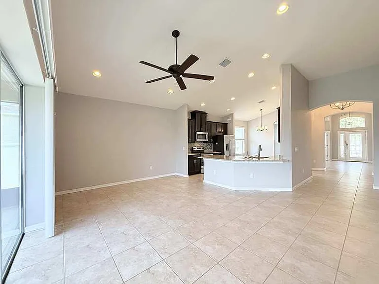 8222 Willow Beach Dr — Photo 10
