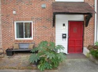 7353 Cardigan Cir, Sandy Springs, GA 30328