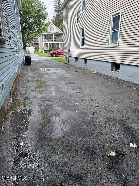 4th image of 147 Homestead Avenue