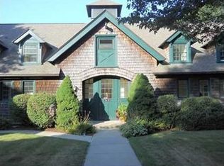 160 Shadow Farm Way, South Kingstown, RI 02879