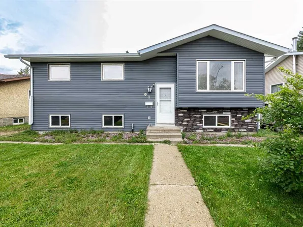 91 W Heritage Dr, Lacombe, AB T4L 1N8