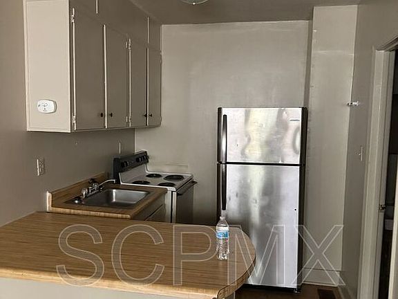3rd image of 1301 Glover St Unit C