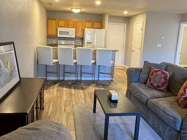 100 Osage Hills Rd #602, Lake Ozark, MO 65049