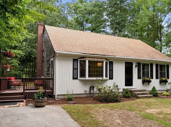 597 Liberty St, Rockland, MA 02370