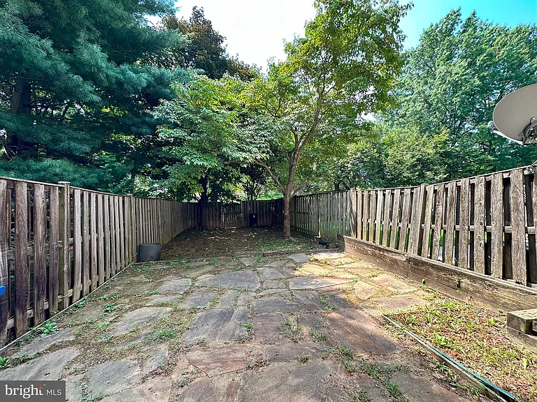 7767 Hiawatha Ln — Photo 20